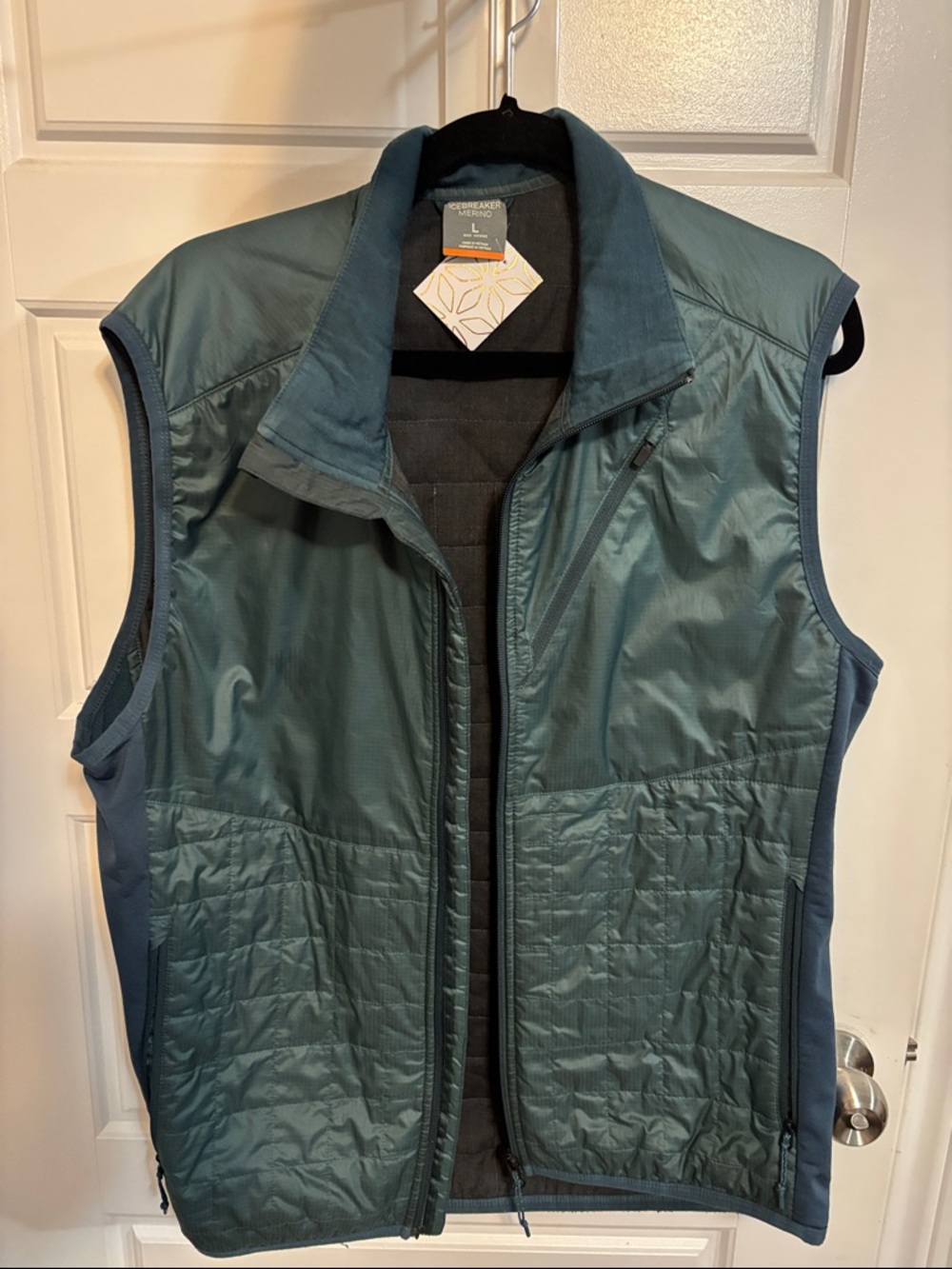 Icebreaker Men's Quilted Vest in Teal Blue